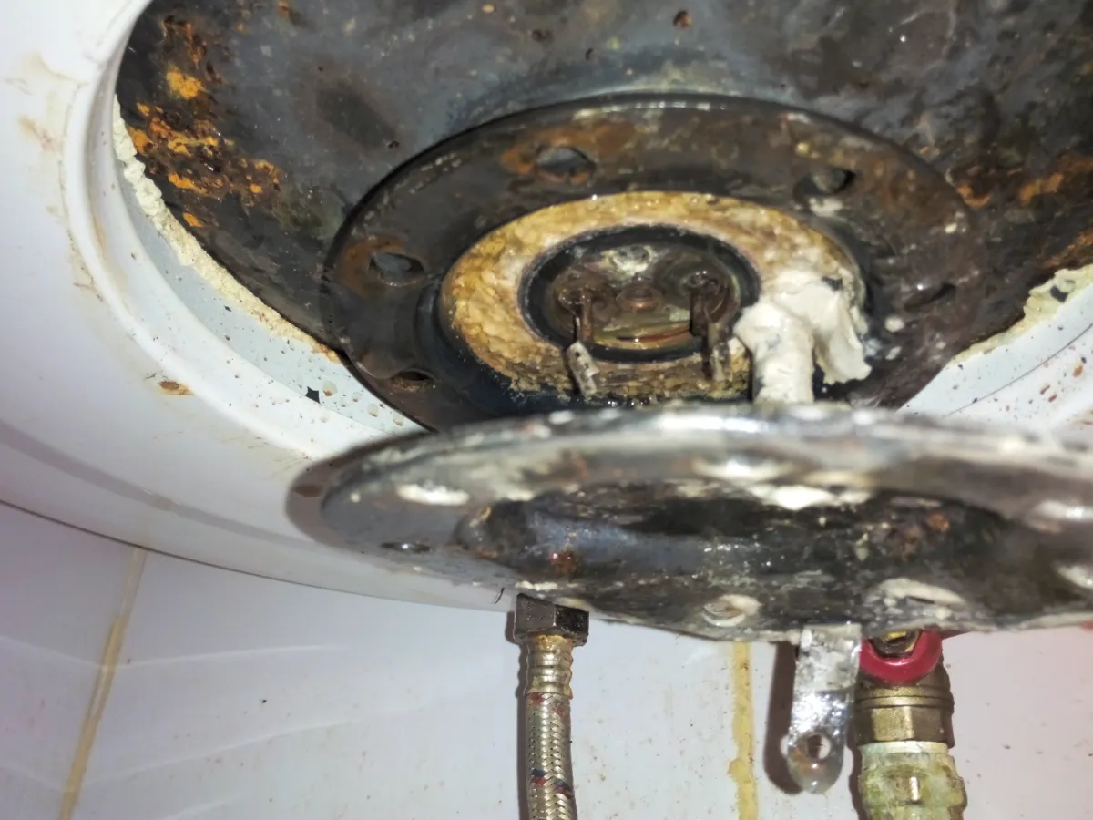 curatare boiler de calcar